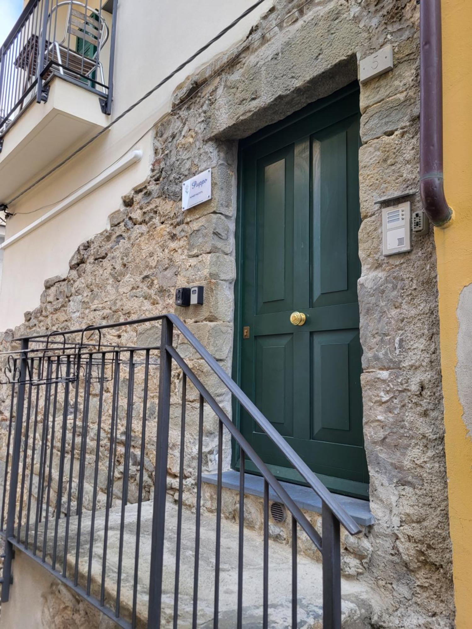 Puppo Apartments Corniglia Zimmer foto